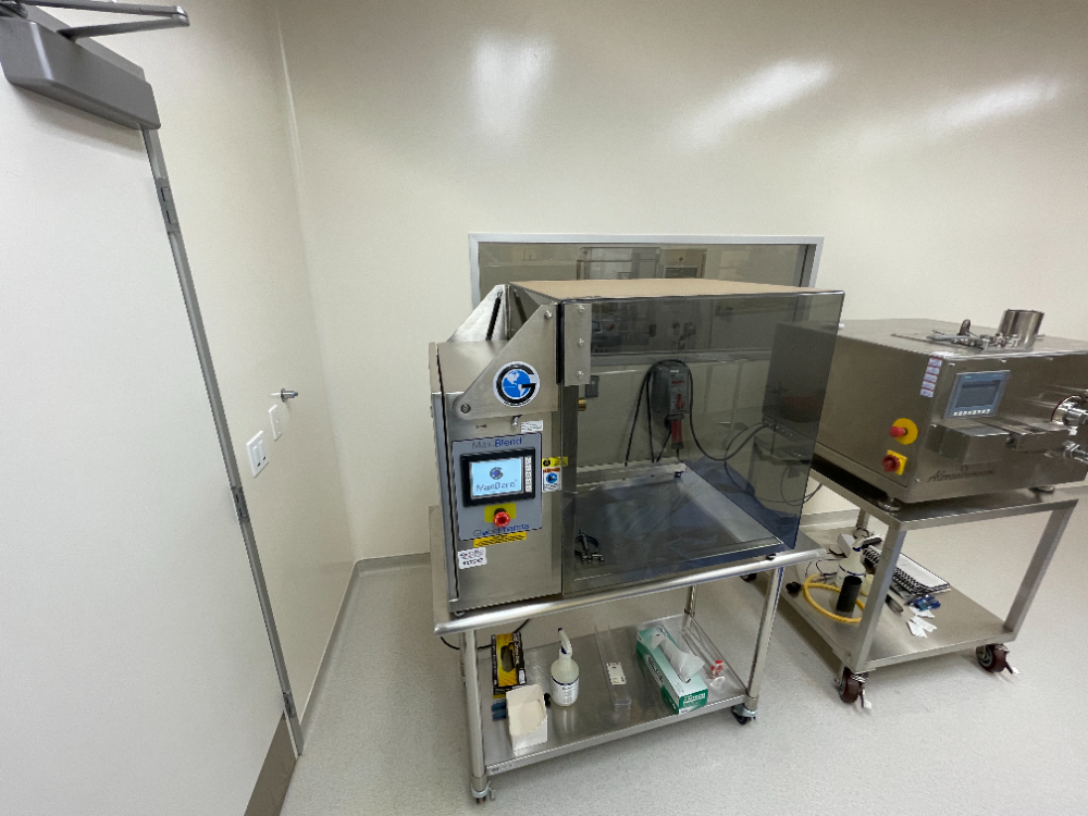 Image of Globe Pharma MaxiBlend High-Shear Laboratory Blender